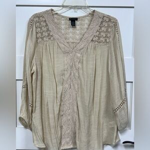 NEW DIRECTIONS - Chiffon Lace Tunic - size L